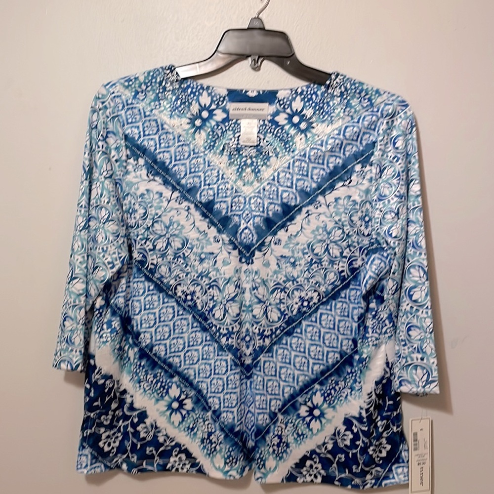 Blouse dressy